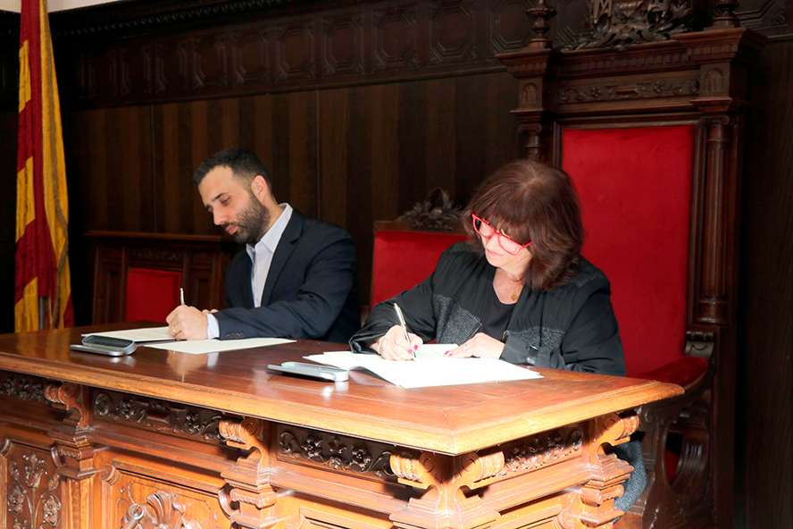 L'Ajuntament de Sagunt firma un conveni amb l'AVL per a promoure l'ús del valencià en l'àmbit públic