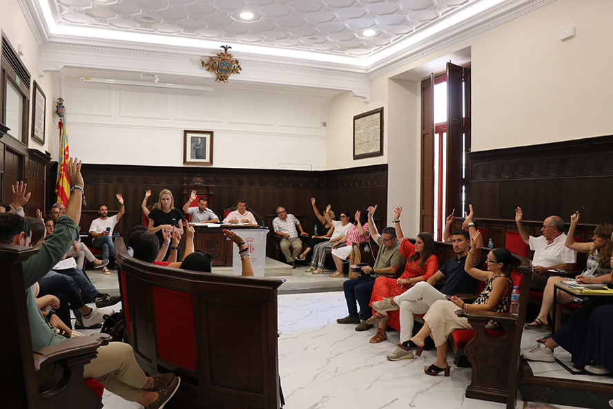 L'Ajuntament de Sagunt estudiarà la possible paralització del creixement d'habitatges turístics