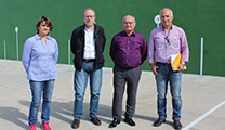 Esports reobri les pistes de frontó del poliesportiu municipal després de reparar-la