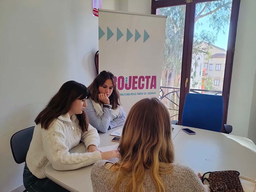 El departament de Promoció Econòmica ha atés 453 persones i ha cobert 22 nous llocs de treball en el primer semestre de l'any