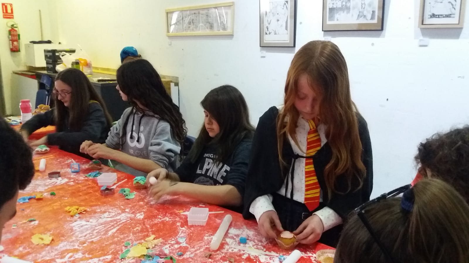  150 jóvens participen en les jornades de Harry Potter del programa Entrellunes