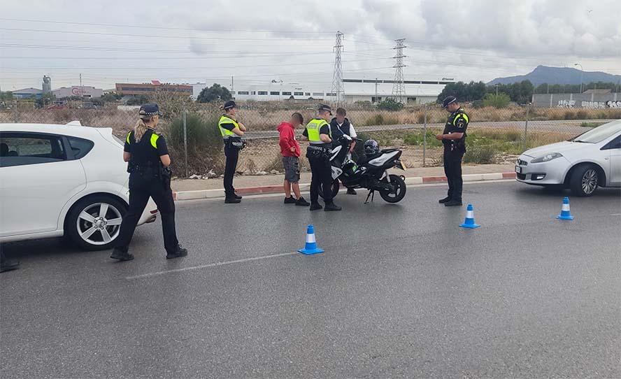 La Policia Local realitza una campanya de control i vigilància de l'ús de patinets elèctrics