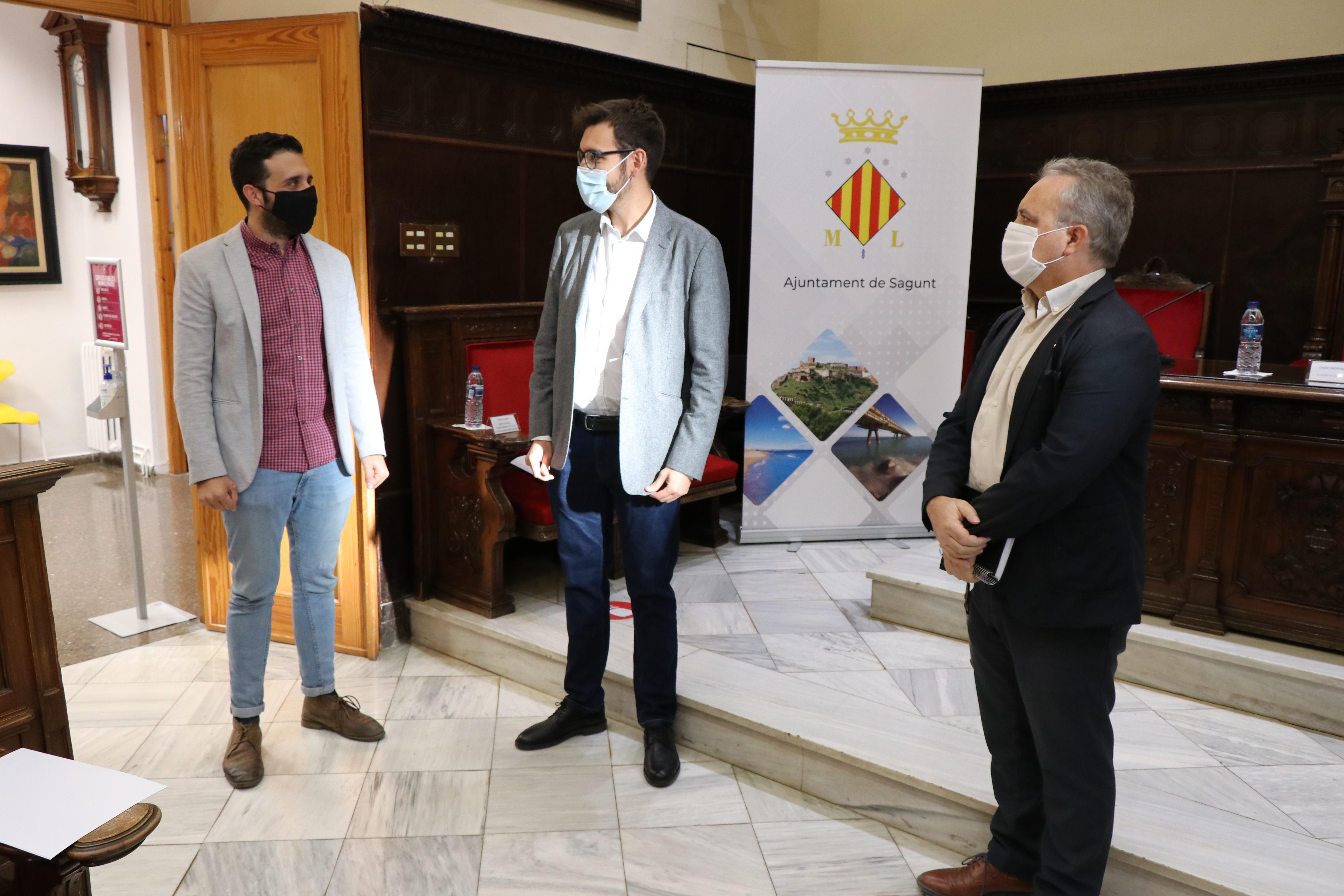 L'alcalde de Sagunt es reunix amb el director general de Transparència per a abordar la renovació del conveni de les oficines PROP