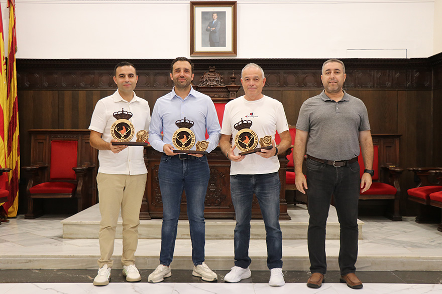 El Consistori de Sagunt reconeix José Julián i Julián Moreno, campions d'Espanya de Recorreguts de Caça