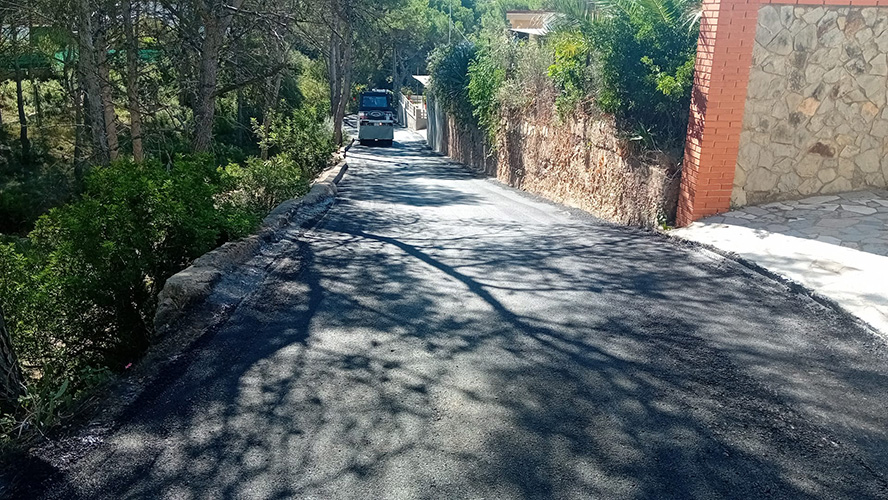 El Consell Agrari comença els treballs d'asfaltatge de camins rurals per a millorar l'accés