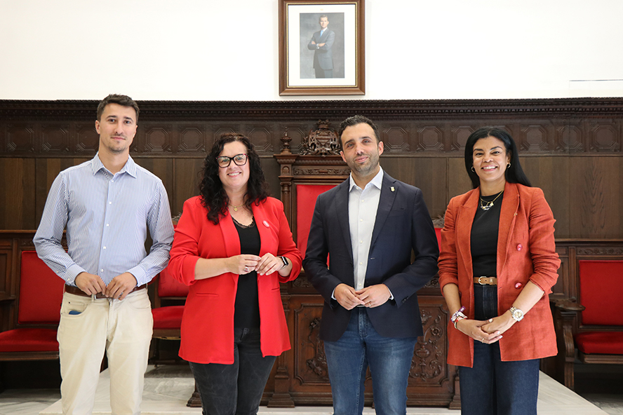 L'alcalde de Sagunt i el regidor d'Indústria es reunixen amb dos diputades de les Corts Valencianes per a abordar el futur industrial de la ciutat