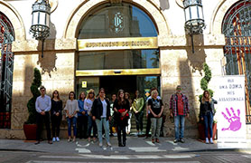  Sagunt guarda un minut de silenci pel presumpte assassinat masclista ocorregut a Torre-Pacheco