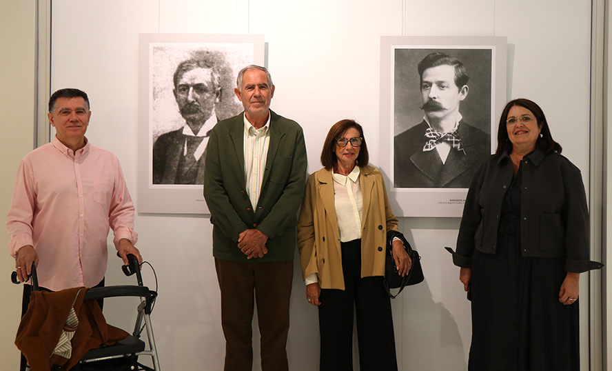 Una exposició recorda la vida i les facetes més desconegudes del cronista Antonio Chabret Fraga