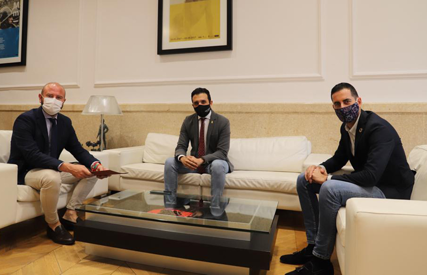 L'alcalde de Sagunt es reunix amb el president i amb el vicepresident de la Diputació de València per a tractar el Pla d'Inversions de l'administració provincial