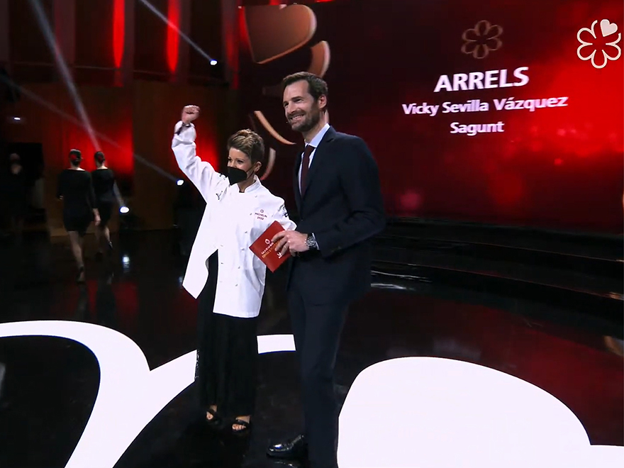 La destinació turística Sagunt entra en l'univers Michelin gràcies a la xef Vicky Sevilla i el seu restaurant Arrels