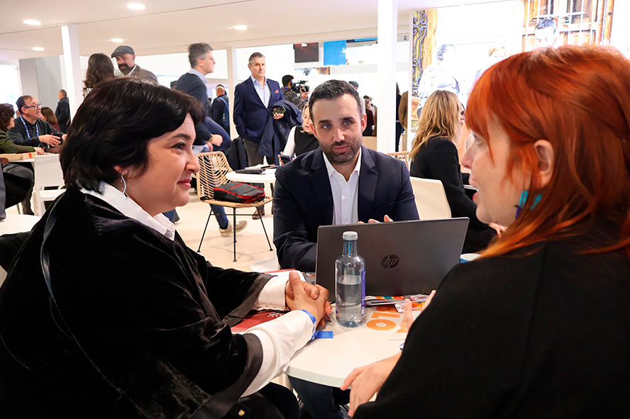 Sagunt prioritza l'agenda professional en la seua participació a FITUR 2026