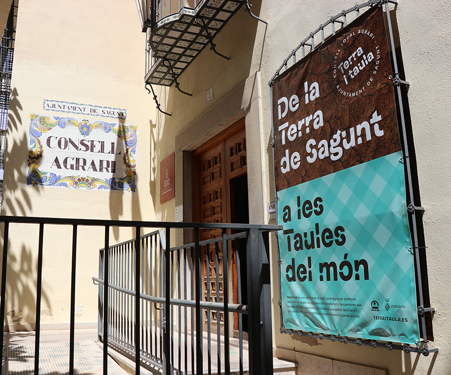 La Corporació Municipal aprova que el Consell Agrari i l'Ajuntament valoren fer una celebració en reconeixement a l'agricultura