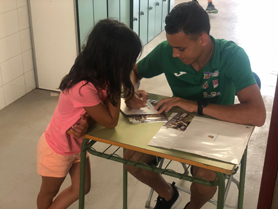 Abderrahman El Khayami visita el Campus d'Atletisme