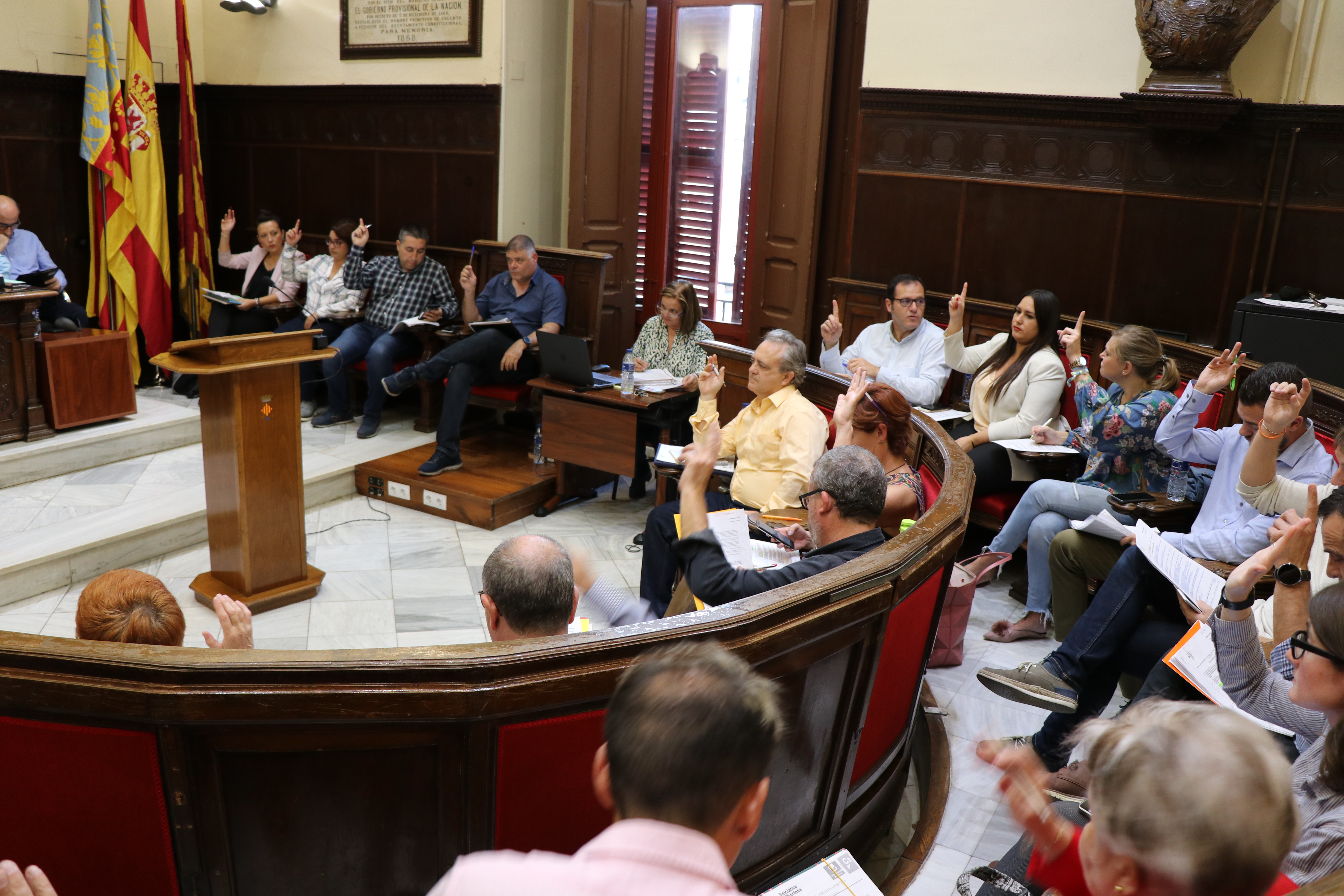 Sagunt no exigirà la reserva d'aparcament a les instal·lacions hoteleres dels centres històrics