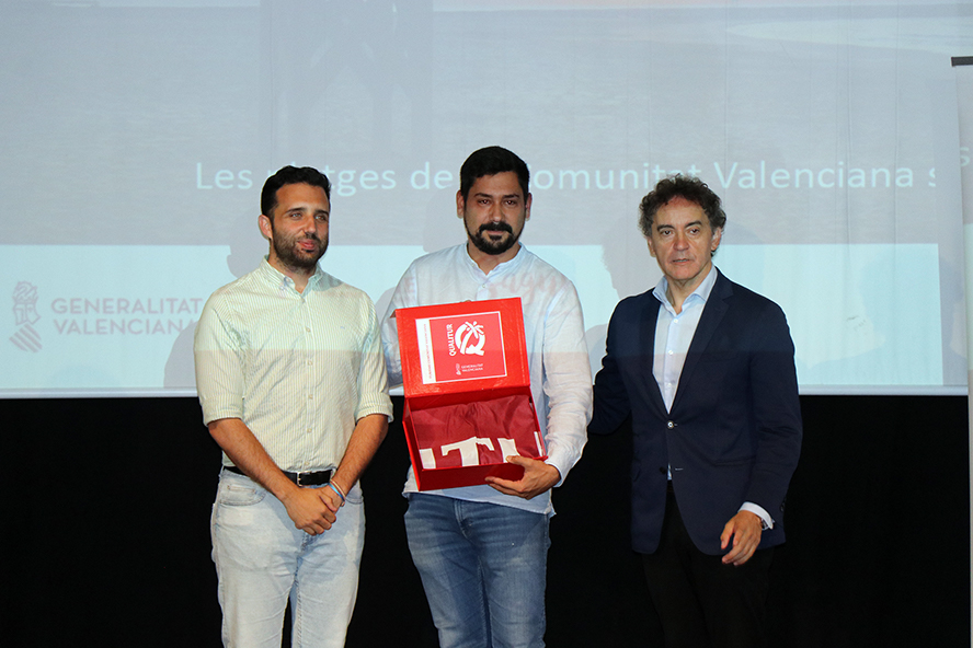 Sagunt rep tres banderes Qualitur per les platges del Port de Sagunt, Almardà i Corinto