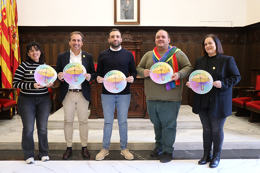 Sagunt presenta la campanya dels espais segurs i lliures d'LGTBI-fòbia
