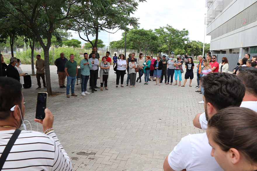 La Generalitat i l'Ajuntament de Sagunt treballen a donar una solució als veïns i les veïnes de l'edifici de la Pinaeta