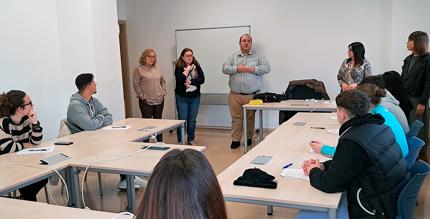 L'escola taller 'Som Formació Sagunt' facilitarà la inserció en el mercat laboral del seu alumnat