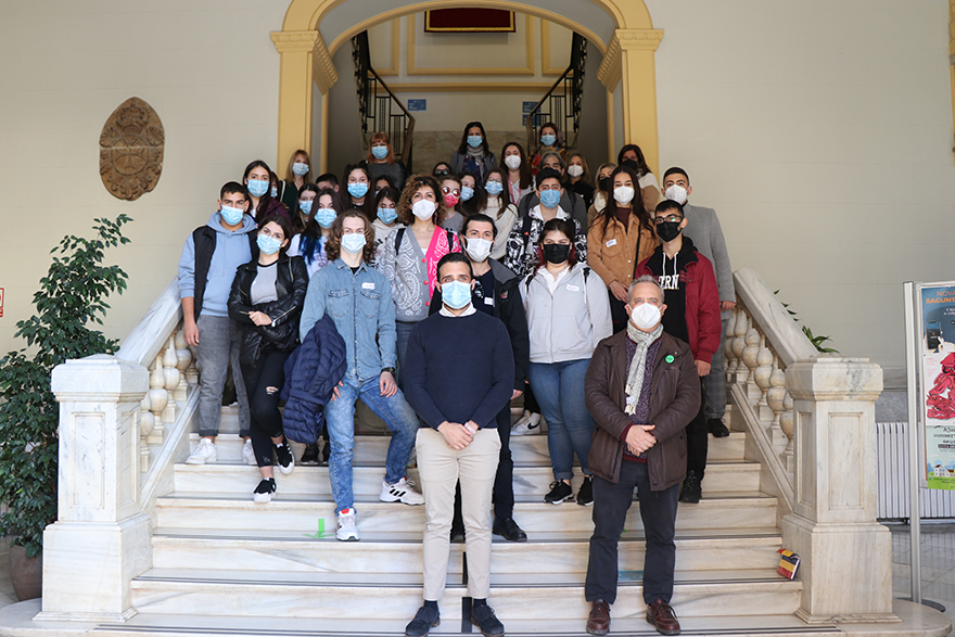 L'Ajuntament de Sagunt rep els alumnes del programa Erasmus + de l'IES Clot del Moro