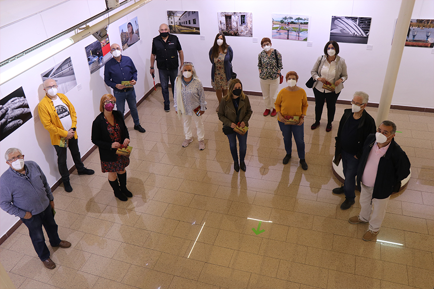 Comença l'exposició Imatges de pandèmia del Grup Fotogràfic Arse on es repassa l'any de la COVID