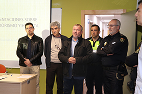 S'inicia el curs de formació antigihadisme amb una posada en comú de la Policia Local i la Policia Nacional