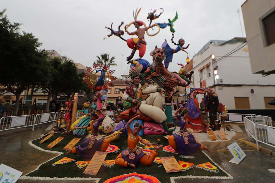Plaza Rodrigo i La Victoria, premiades com les millors falles de Sagunt