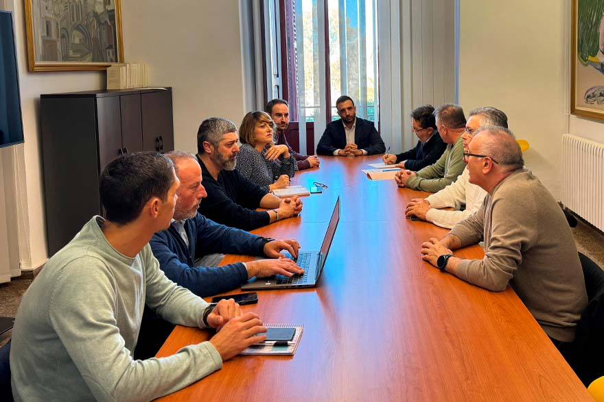La Junta de Portaveus de l'Ajuntament de Sagunt es reunix amb el Comité d'Empresa de Galmed