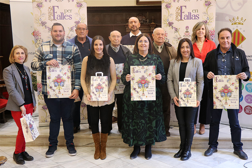 La campanya “En Falles, donem color al comerç local” anima a realitzar les compres en establiments del municipi