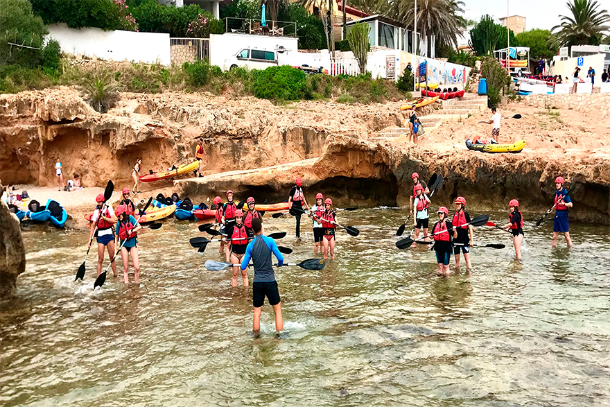Alternatura comença les activitats en la mar amb la visita al Parc Natural del Cap de Sant Antoni en Caiac