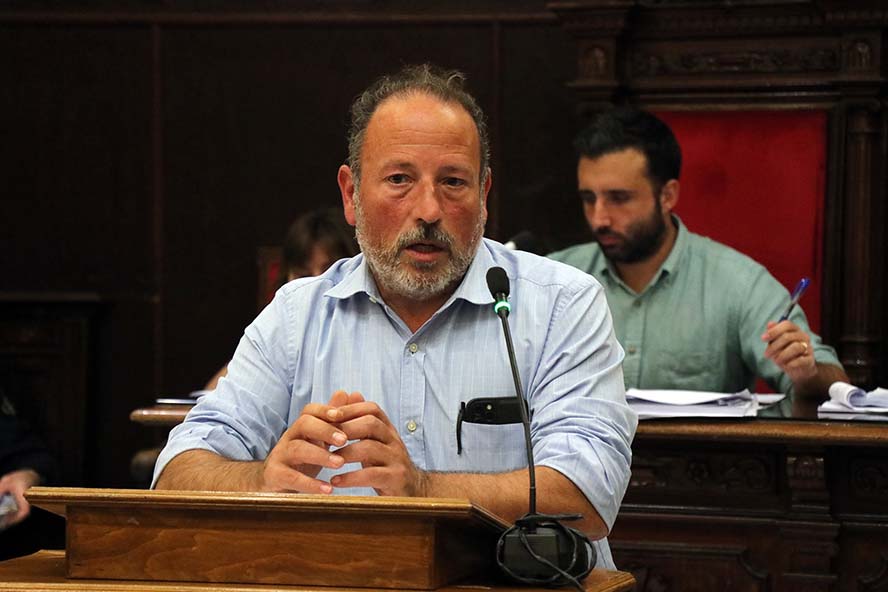 L'Ajuntament aprova requerir a la Conselleria de Cultura recursos per a obrir el Teatre Romà, el Castell i el Museu Arqueològic tots els dies de l'any