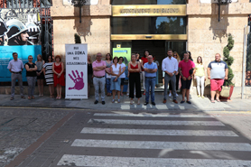 Sagunt guarda un minut de silenci en senyal de condemna i repulsa pel presumpte assassinat masclista ocorregut a Elx