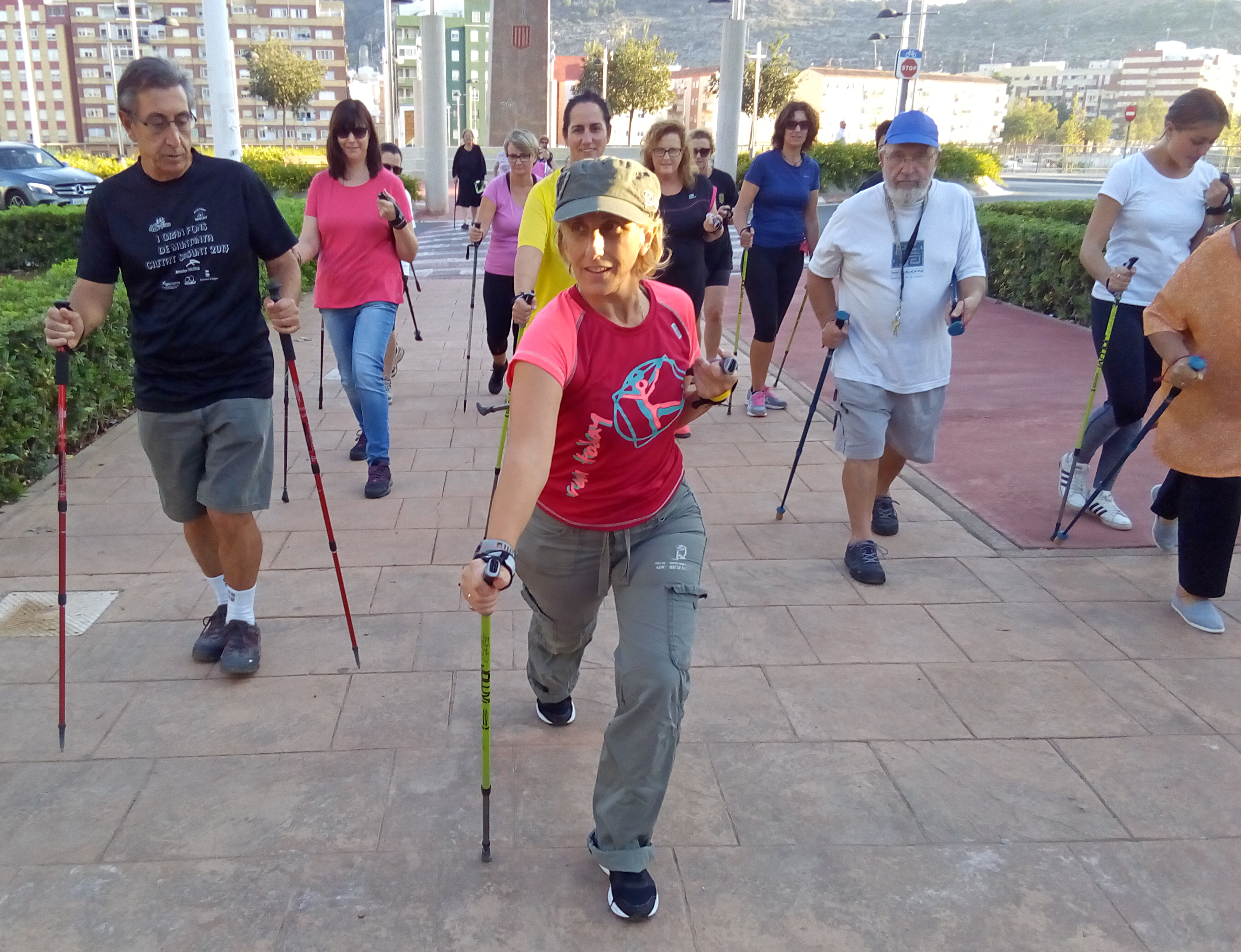 La delegació d'Esports organitza dos tallers gratuïts de marxa nòrdica