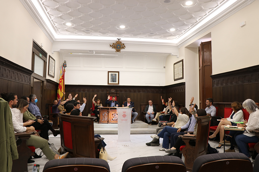 El ple municipal de Sagunt ha aprovat provisionalment un pressupost de 105,73 milions per a 2026