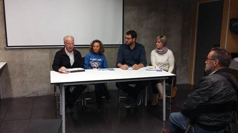 La Federació Saguntina d'Associacions Veïnals presenta al Casal Jove la campanya "Civisme i mascotes"