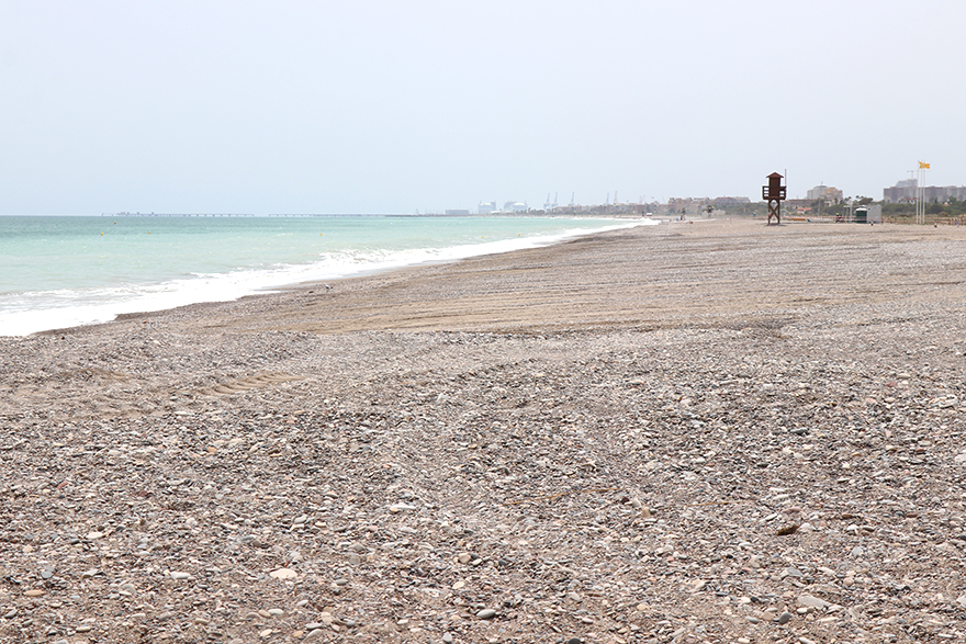 L'estudi de la Universitat Politècnica recomana els esculls i la formació de cordons dunars