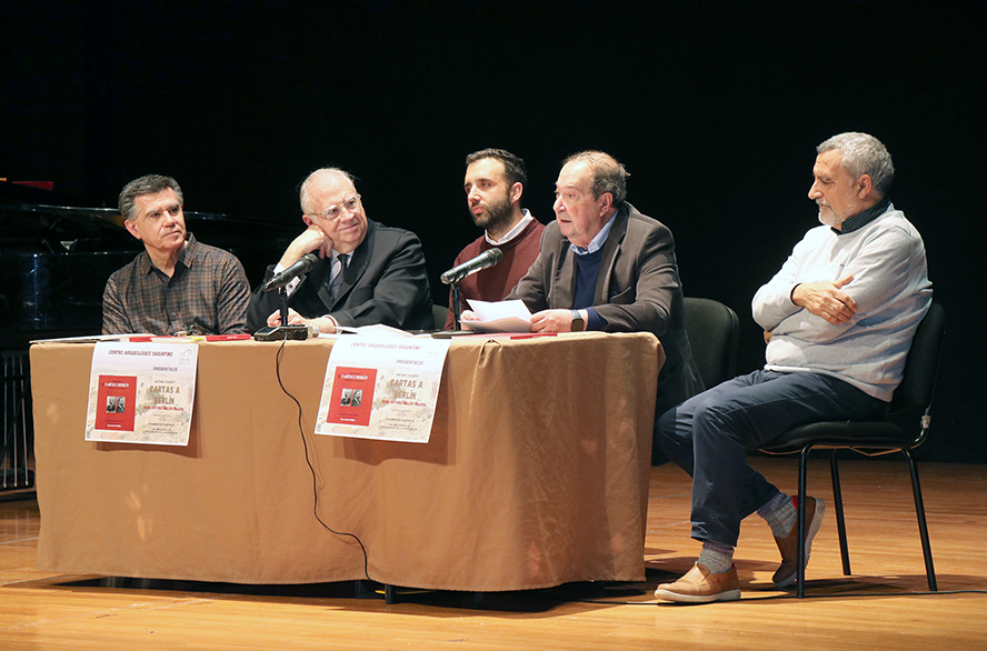 L'Any Chabret acaba amb la xarrada 'Cartas a Berlín' i una obra musical composta pel cronista homenatjat
