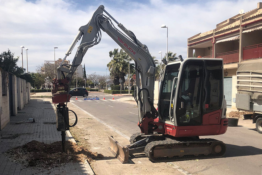 La SAG retira l'arbratge que causa molèsties relacionades amb la salut al carrer Fumarell