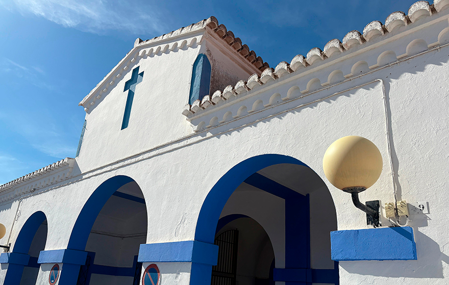 Autobús gratuït i música ambiental als cementeris del municipi per al dia de Tots Sants