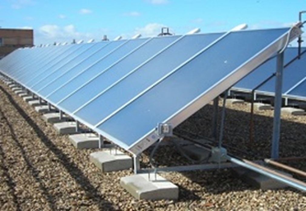 Instal·lació de plaques fotovoltaiques