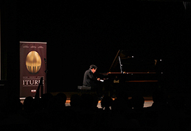 El segon classificat del concurs internacional ‘Premi Iturbi 2017’ Sae Yoon Chon va interpretar diverses obres en el Teatre Begoña