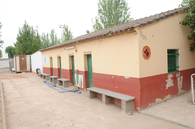 S'adjudica la reparació dels desguassos dels vestuaris del camp de futbol Ferrodisa