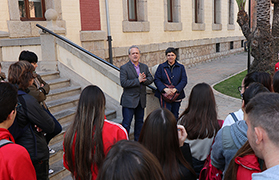 Alumnat de l'IES Camp de Morvedre visita el patrimoni industrial com a part d'un projecte educatiu d'innovació i investigació