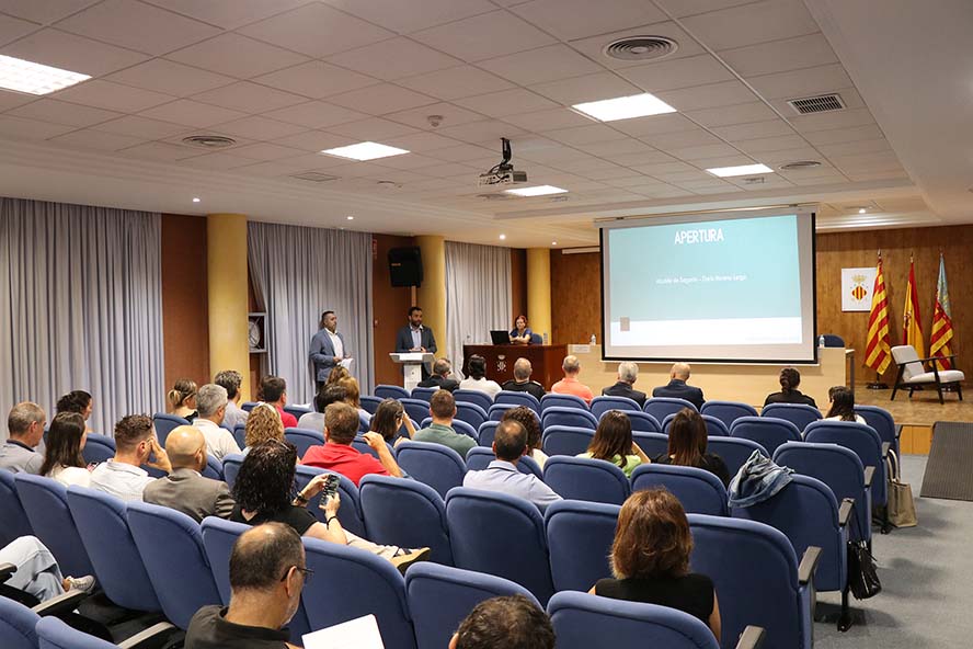 El Centre Cívic Antic Sanatori acull la jornada 'Coordinació en emergències: colp de calor'