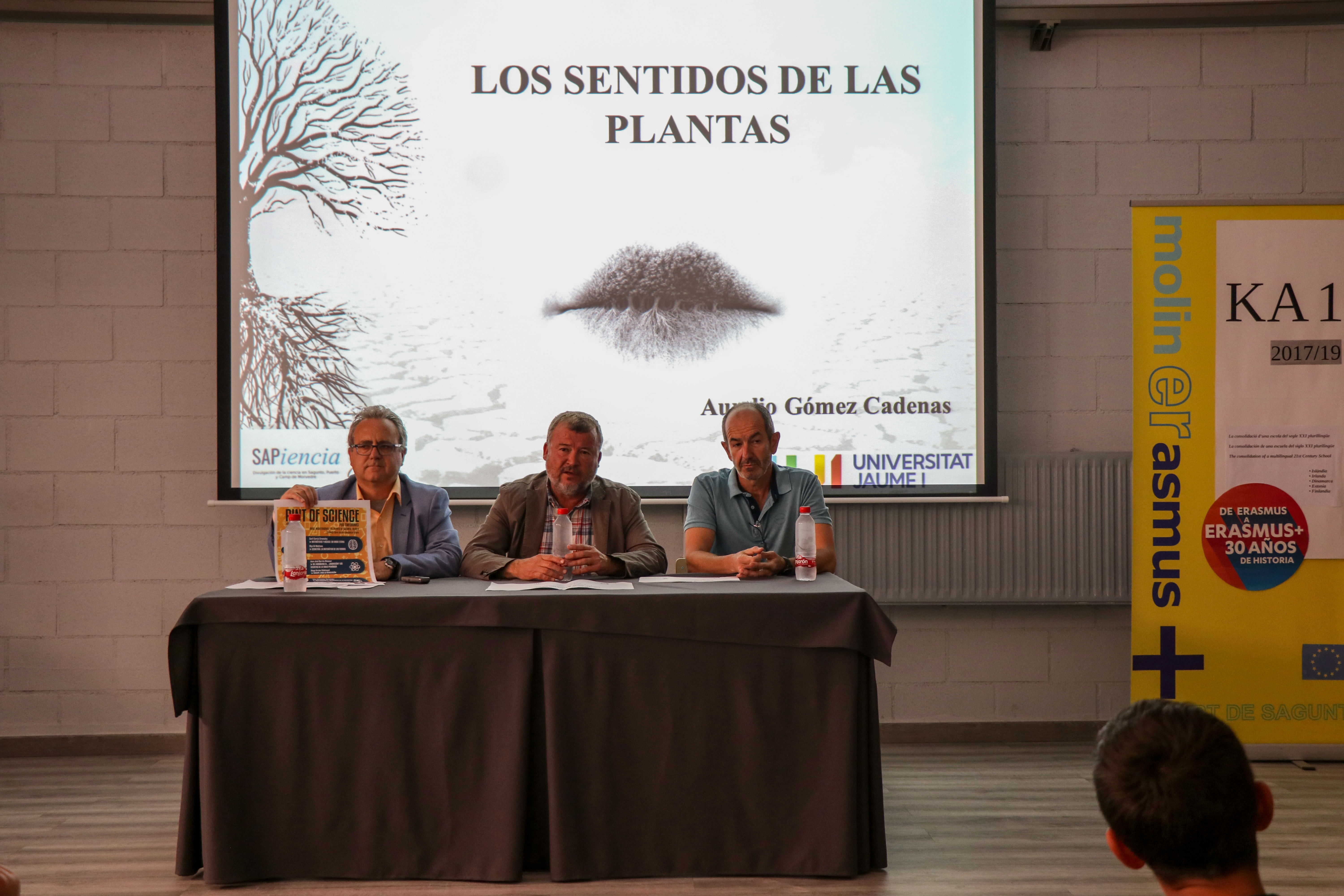 L'Ajuntament de Sagunt col·labora en la divulgació científica en els instituts de la localitat