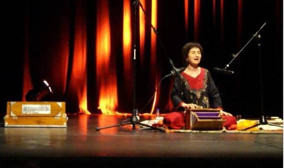 El Centre Cultural Mario Monreal acull este dissabte un concert meditatiu de Dayani Leonor