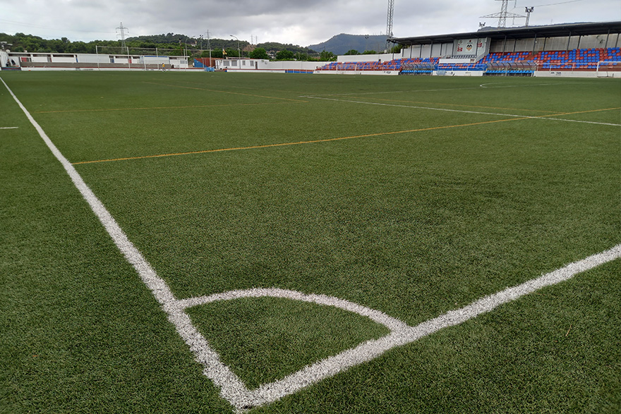 L'Ajuntament i la Federació desbloquegen la situació del camp de futbol del Saguntino