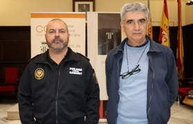 La Policia Local de Sagunt reforçarà la vigilància dels contenidors per evitar que es deposite el fem fora