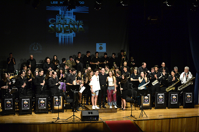 L'espectacle “Tu cara me suena” de la Banda Simfònica Lira Saguntina és un èxit