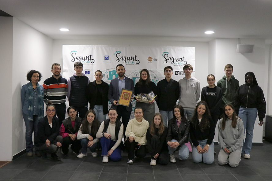 Alumnes de Millau, ciutat agermanada amb Sagunt, visiten el nostre municipi