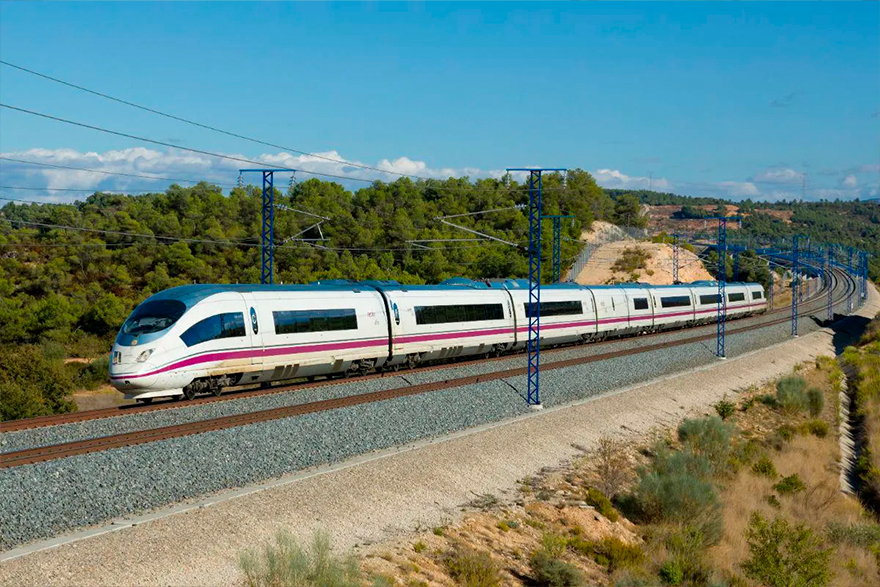 El Ple Municipal reclama la millora en la connexió de transport per ferrocarril de Sagunt amb Madrid i Barcelona